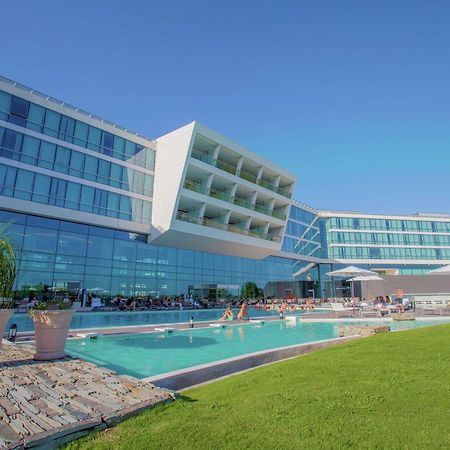 Hilton Pilar Hotel Exterior foto